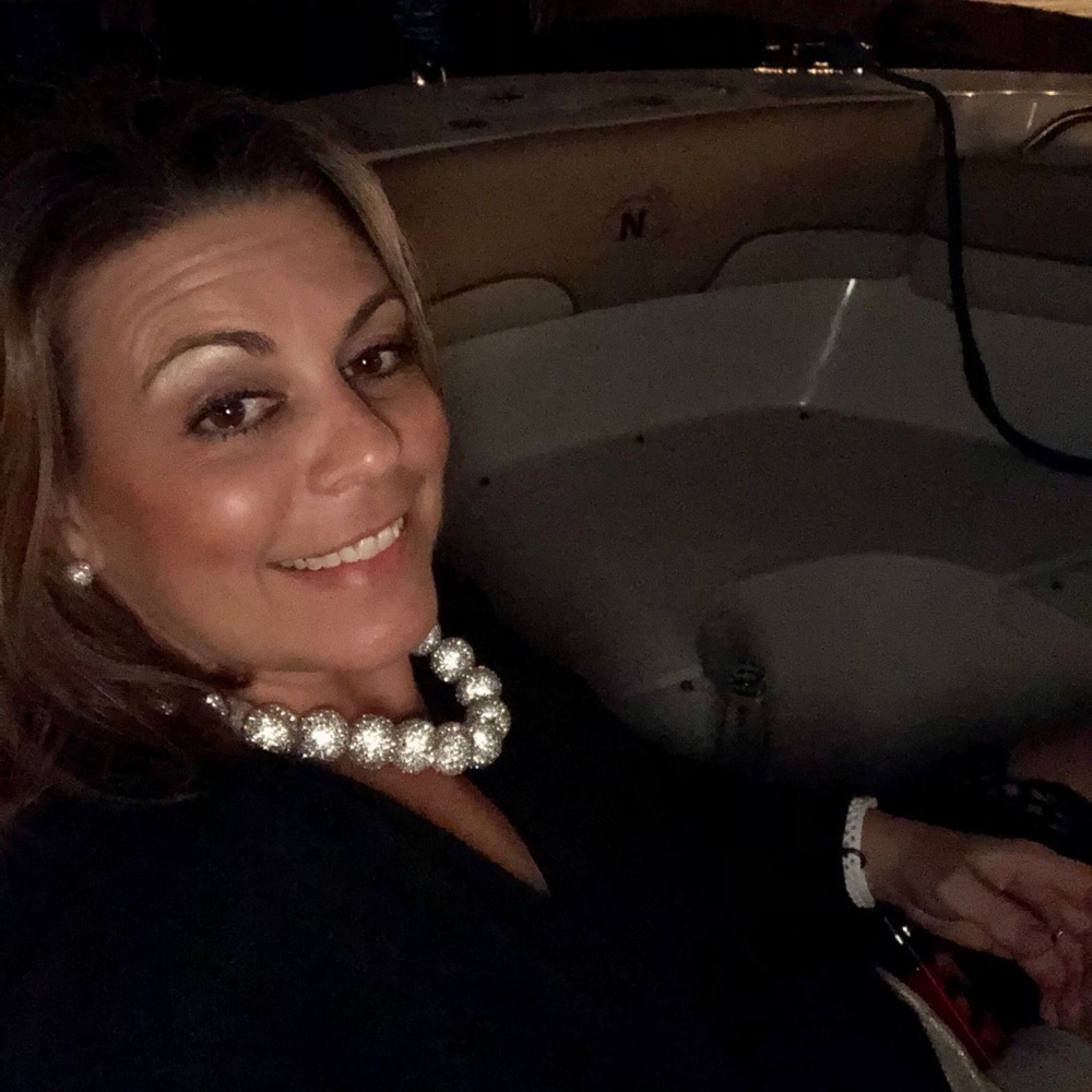 Meet your Posher, Christi